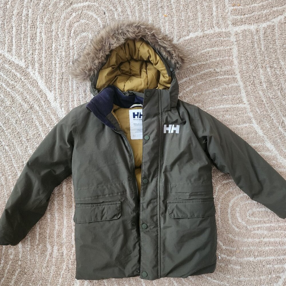 Helly Hansen Kids Winter Jacket Size 122/7 (Warm Insulated) – Like New – Ski/Out